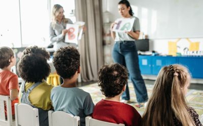 Intelligence artificielle et petite enfance : Quand les robots enseignent aux bébés